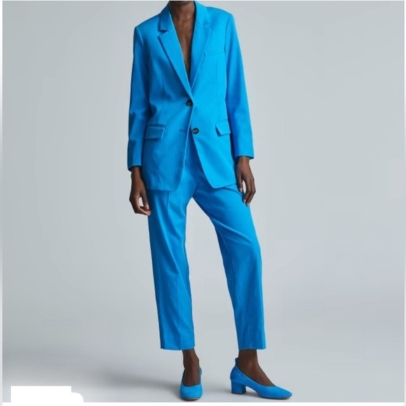 NWOB Everlane The Italian Suede Day Heel in Brilliant Blue, Size 5.5. - Picture 3 of 16